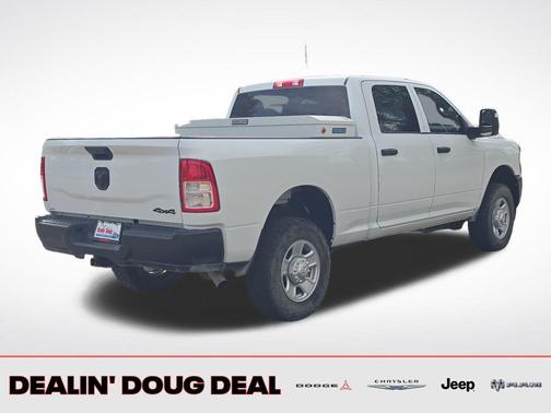 2023 RAM 2500 Tradesman Crew Cab 4x4 6'4' Box