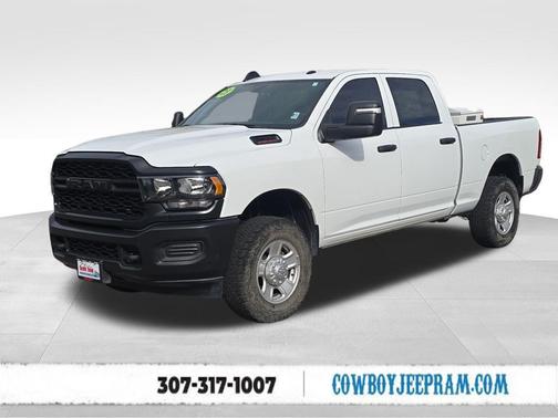 2023 RAM 2500 Tradesman Crew Cab 4x4 6'4' Box