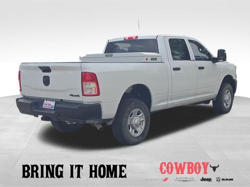 2023 RAM 2500 Tradesman Crew Cab 4x4 6'4' Box