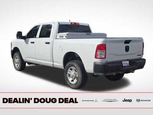 2023 RAM 2500 Tradesman Crew Cab 4x4 6'4' Box