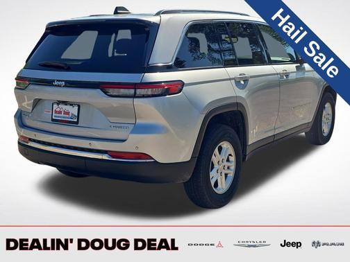 2023 Jeep Grand Cherokee Laredo