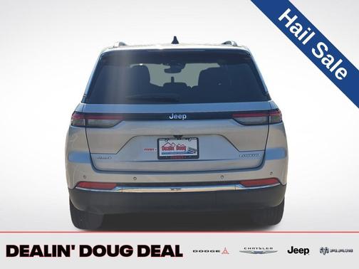 2023 Jeep Grand Cherokee Laredo