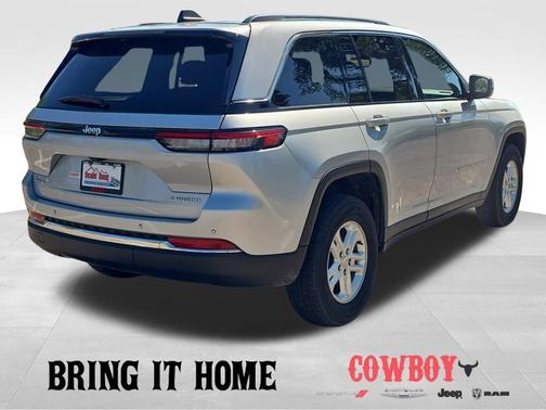 2023 Jeep Grand Cherokee Laredo