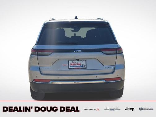 2023 Jeep Grand Cherokee Laredo