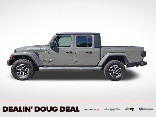 Sting-Gray Clearcoat 2020 Jeep Gladiator Overland