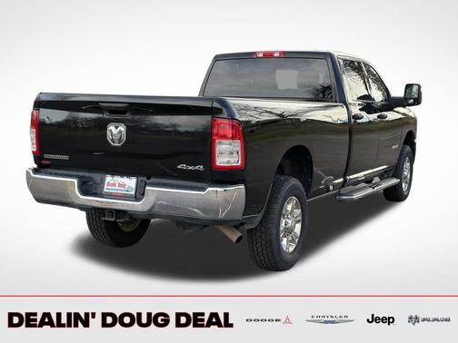 2024 RAM 2500 Big Horn Crew Cab 4x4 8' Box