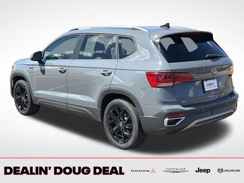 Gray 2022 Volkswagen Taos 1.5T SE