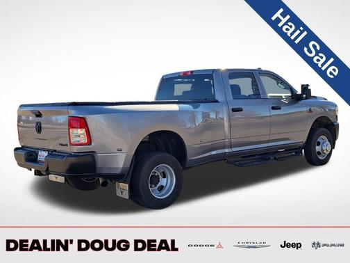 2024 RAM 3500 Tradesman Crew Cab 4x4 8' Box