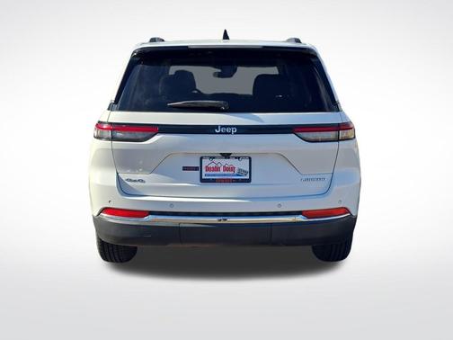 2023 Jeep Grand Cherokee Laredo