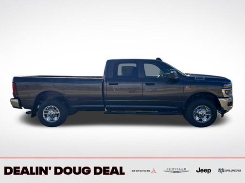 2026 RAM 3500 Tradesman Crew Cab 4x4 8' Box