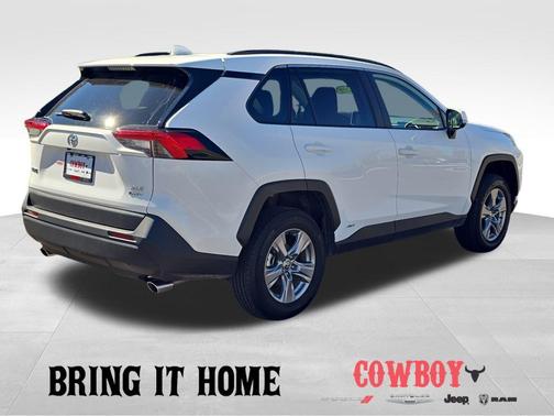 2025 Toyota RAV4 Hybrid XLE