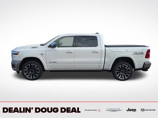 Ivory White Tri-Coat Pearlcoat 2026 RAM 1500 Longhorn