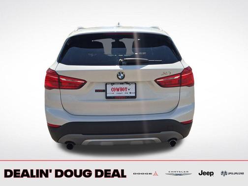 White Metallic 2018 BMW X1 xDrive28i