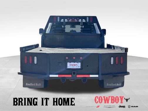 2018 RAM 3500 Tradesman Crew Cab 4x4 8' Box