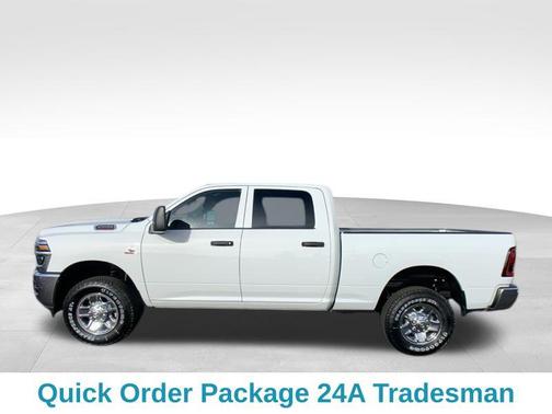 2025 RAM 2500 Tradesman Crew Cab 4x4 6'4' Box