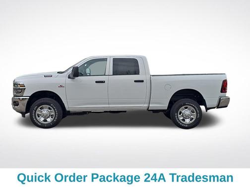 2025 RAM 2500 Tradesman Crew Cab 4x4 6'4' Box