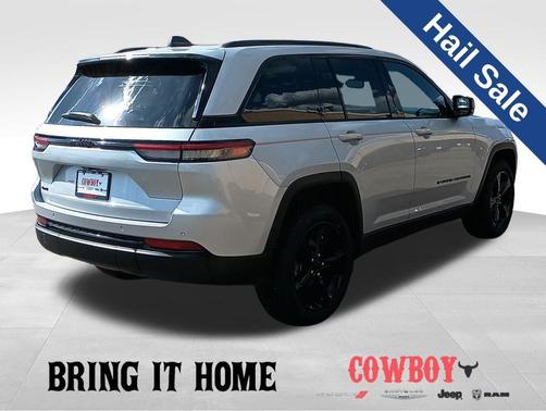 2023 Jeep Grand Cherokee Altitude