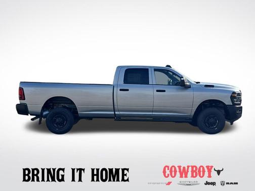 2026 RAM 2500 Tradesman Crew Cab 4x4 8' Box