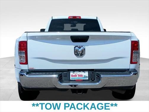 2024 RAM 3500 Big Horn Crew Cab 4x4 8' Box