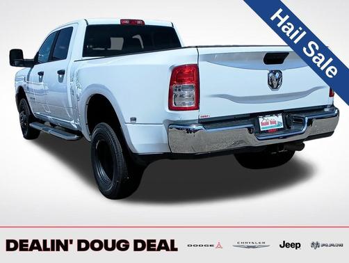 2024 RAM 3500 Big Horn Crew Cab 4x4 8' Box