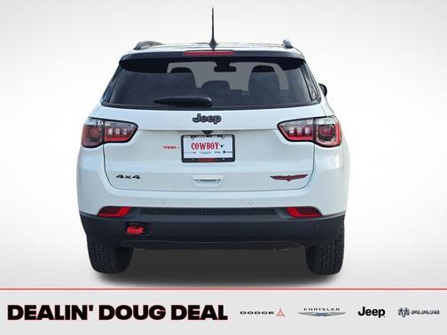 Bright White Clearcoat 2026 Jeep Compass Trailhawk