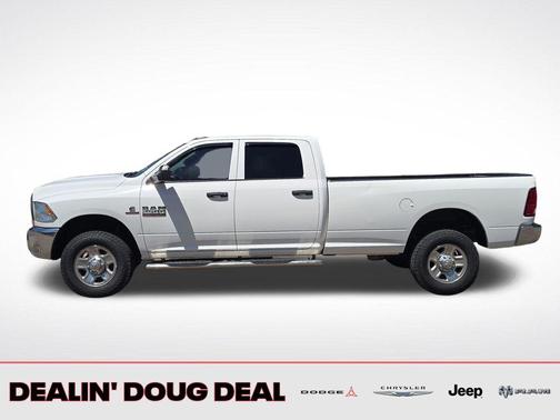 Bright White Clearcoat 2018 RAM 2500 Tradesman Crew Cab 4x4 8' Box