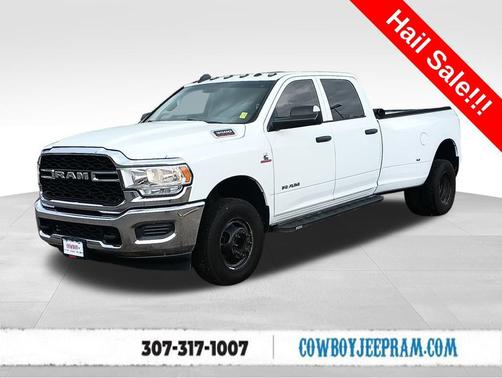 2019 RAM 3500 Tradesman Crew Cab 4x4 8' Box