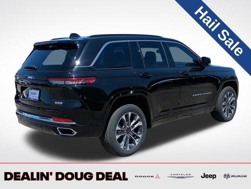 Diamond Black Crystal Pearlcoat 2024 Jeep Grand Cherokee 4xe Overland