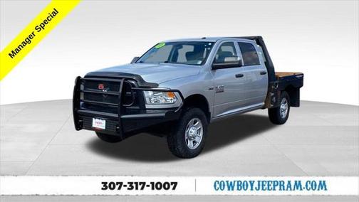 2017 RAM 3500 Tradesman Crew Cab 4x4 6'4' Box