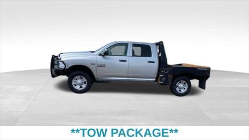 2017 RAM 3500 Tradesman Crew Cab 4x4 6'4' Box