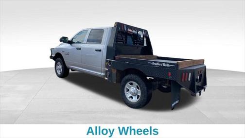 2017 RAM 3500 Tradesman Crew Cab 4x4 6'4' Box