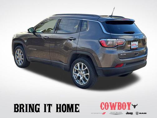 2022 Jeep Compass Latitude Lux