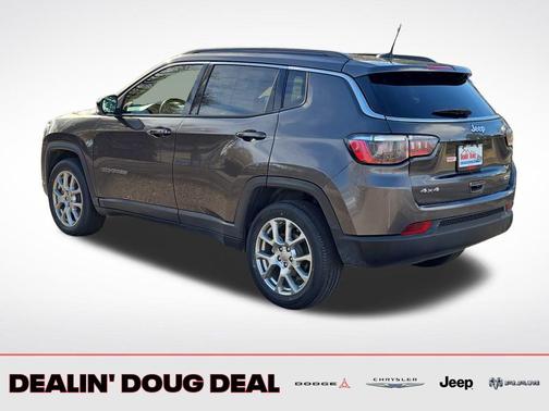 2022 Jeep Compass Latitude Lux