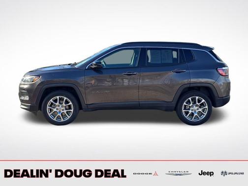 2022 Jeep Compass Latitude Lux