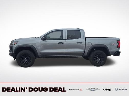 Sterling Gray Metallic 2024 Chevrolet Colorado Trail Boss