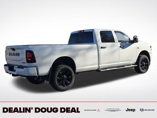 2026 RAM 2500 Black Express Crew Cab 4x4 8' Box