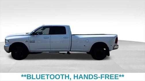 2017 RAM 3500 SLT Crew Cab 4x4 8' Box