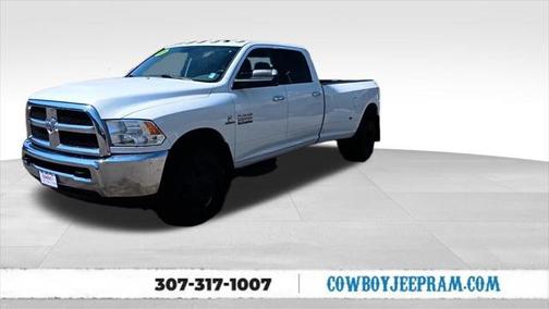 2017 RAM 3500 SLT Crew Cab 4x4 8' Box