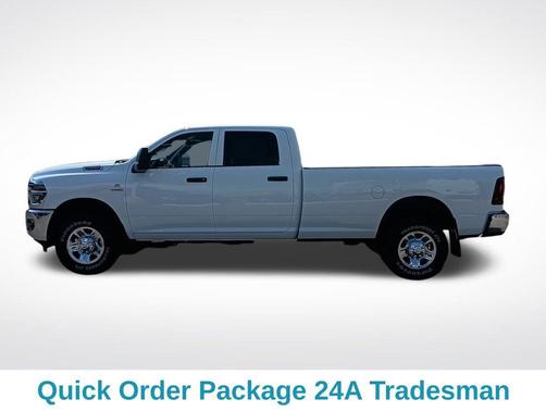 2025 RAM 2500 Tradesman Crew Cab 4x4 8' Box