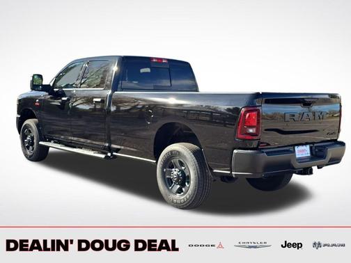 2025 RAM 3500 Tradesman Crew Cab 4x4 8' Box