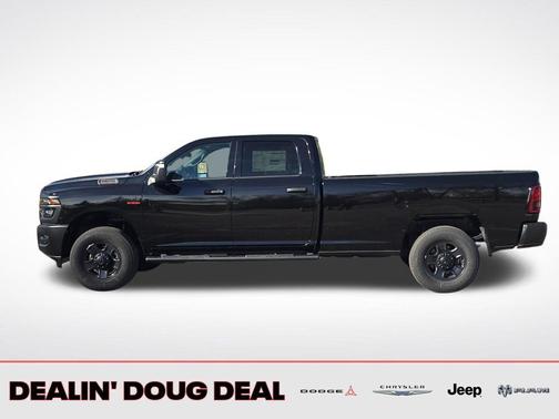 2025 RAM 3500 Tradesman Crew Cab 4x4 8' Box