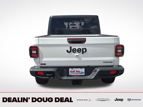 Bright White Clearcoat 2021 Jeep Gladiator Sport S