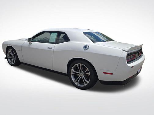 White Knuckle Clearcoat 2022 Dodge Challenger R/T