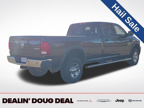 2017 RAM 2500 Tradesman Crew Cab 4x4 8' Box