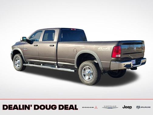 2017 RAM 2500 Tradesman Crew Cab 4x4 8' Box