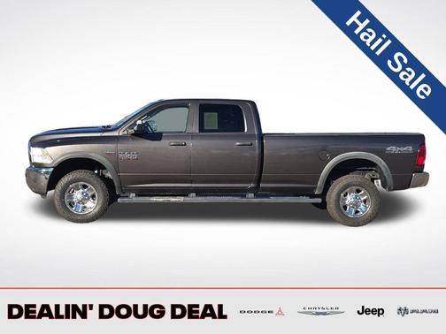 2017 RAM 2500 Tradesman Crew Cab 4x4 8' Box