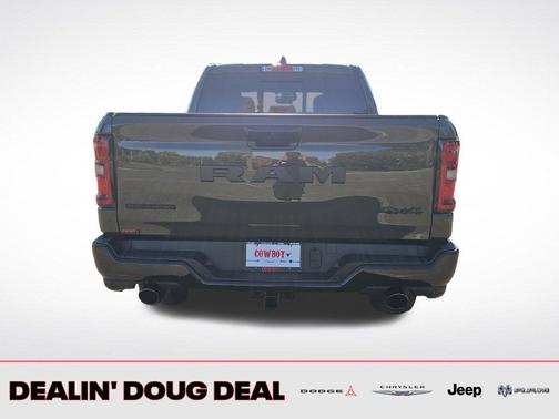 Tank 2027 RAM 1500 Big Horn/Lone Star