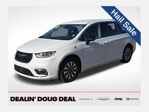 2024 Chrysler Pacifica Hybrid Select