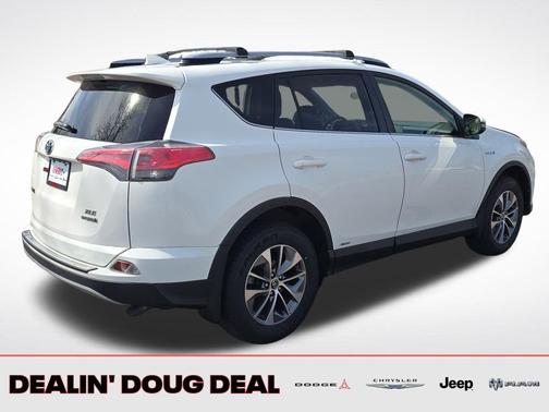 2017 Toyota RAV4 Hybrid XLE