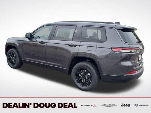 Baltic Gray Metallic Clearcoat 2026 Jeep Grand Cherokee L Altitude